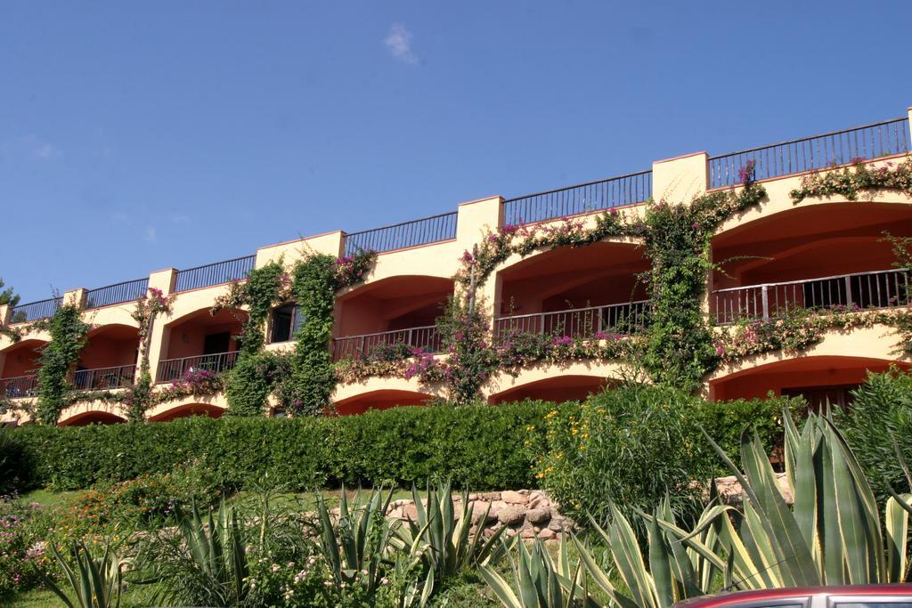 Aparthotel Chrysalis Bay Porto Cervo Esterno foto