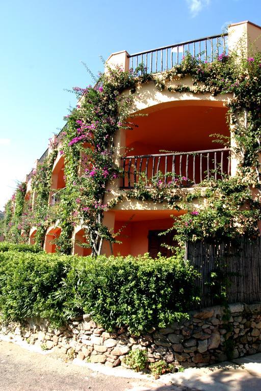 Aparthotel Chrysalis Bay Porto Cervo Esterno foto
