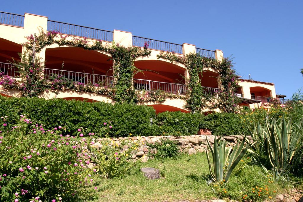 Aparthotel Chrysalis Bay Porto Cervo Esterno foto
